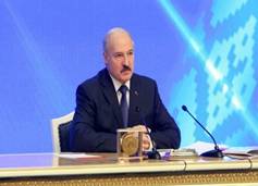 Video: ¡Lukashenko promete un salario de $ 500 a cualquier precio!